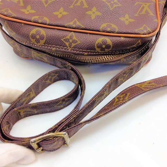 Louis Vuitton Crossbody bag Petit Shoulder leather - Picture 4 of 8